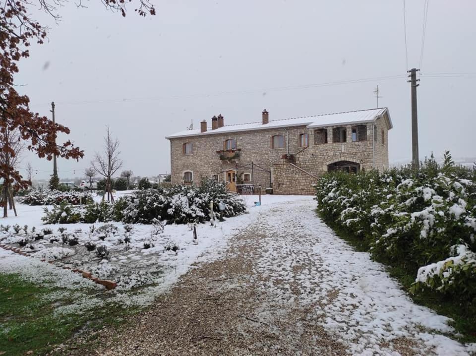 Masseria Fontana Dei Fieri Pietrelcina Eksteriør bilde